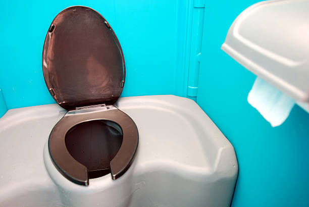 Portable Toilet Options We Offer in Orange Blossom, CA